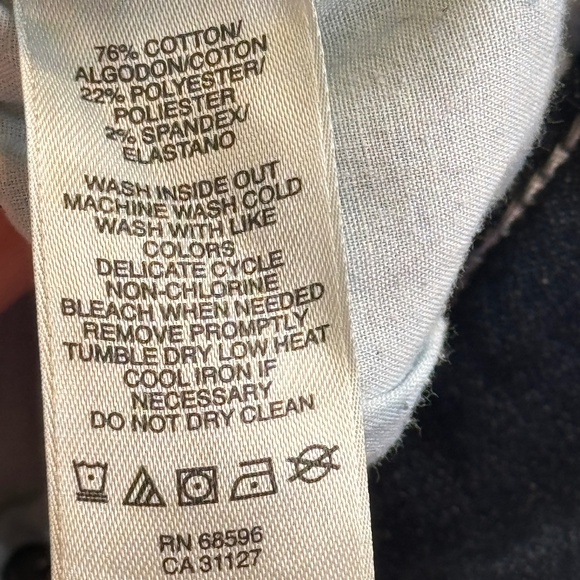 DKNY | Soho Boot Mid-Plus Size Mid Rise Stretchy Boho Bootcut Jeans - Picture 11 of 12